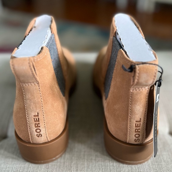 NWT Sorel Emelie Chelsea Booties - Picture 3 of 9